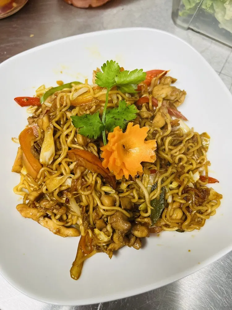 Nouilles Sauté Poulet